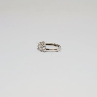 Sortija Oro Blanco 18k 5 Circonitas