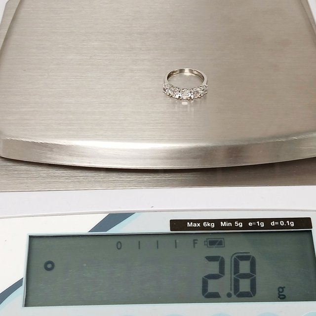Sortija Oro Blanco 18k 5 Circonitas