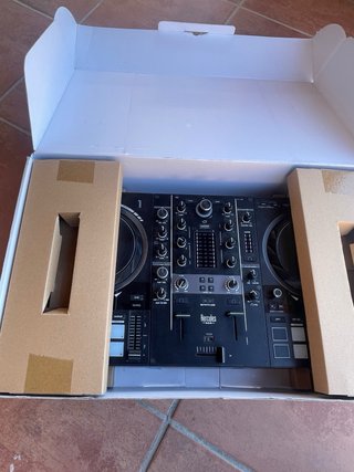 Hercules DJControl Impulse 500