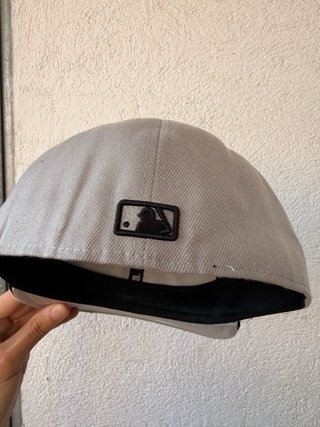 Gorra New Era Boston Red Sox Gris/Negro Size 7 1/2