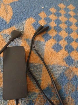 Cargador Patinete Eléctrico