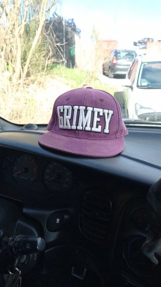 Gorra GRIMEY Morada Talla 7 1/8