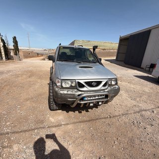 Nissan Terrano II 2003