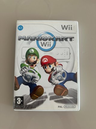 Mario Kart Wii + 4 Volantes Wii