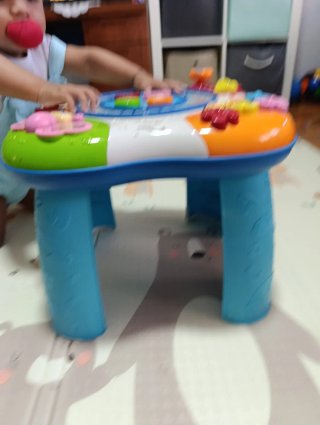 Mesa de actividades infantil músical