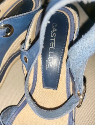 Sandalias cuña azul cómodas