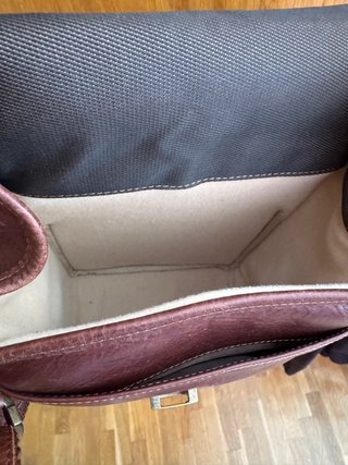Borsa in pelle italiana per fotocamera mirrorless