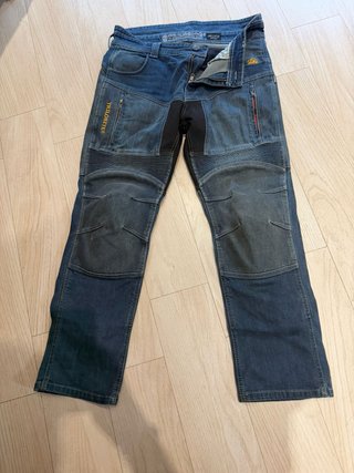 Pantalón tejano moto TRILOBITE Talla 36