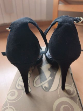 Sandalias Fórmula Joven Negras Talla 41 Nuevas