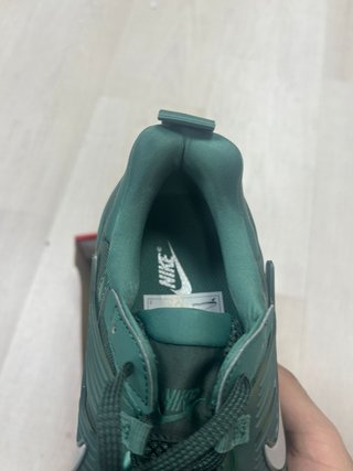Nike V2K Run Emerald Donna