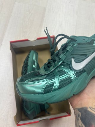 Nike V2K Run Emerald Donna