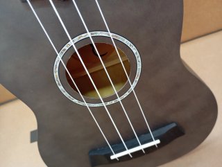 Ukelele Bones Soprano Antracita + Funda