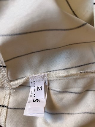 Lote de ropa. (Tops y falda pantalón)