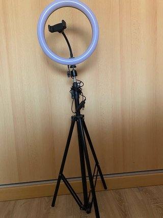 Aro de luz con trípode y soporte móvil