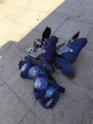 Patines en línea y protecciones para niños