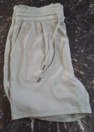 Pantalón corto fresco