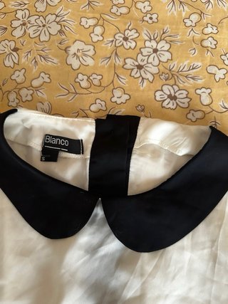 Blusa blanca cuello Peter Pan Talla S