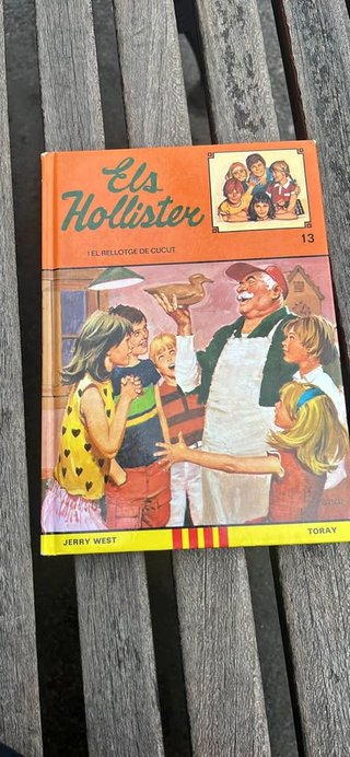 Els Hollister: El rellotge de cucut