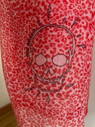 Pañuelo IKKS Gasa estampado leopardo y calavera