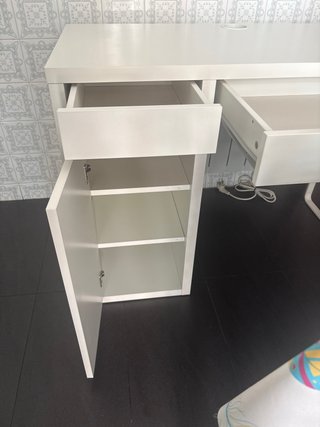 Escritorio MICKE Ikea 105x50cm Nuevo