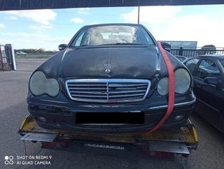 157594 tapa motor mercedes clase c (bm 2.2 220 cdi