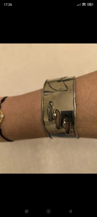 Pulsera brazalete plateada