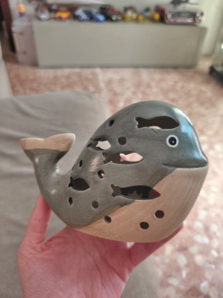 Lámpara cerámica ballena  beige/gris