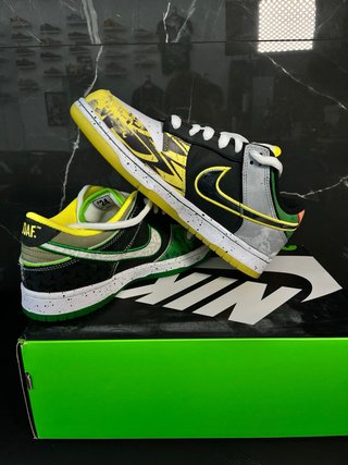 Nike Dunk Low UO Prem
