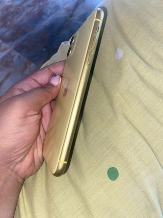 iPhone 11 Dorado