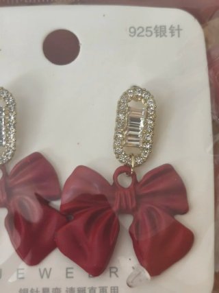 Pendientes lazo rojo