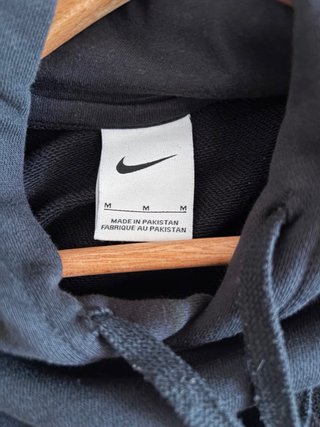 Sudadera Nike Negra con Logo Grande