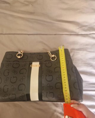 Bolso Guess Mujer Negro y Dorado