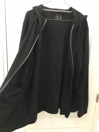 Sudadera con capucha negra talla L