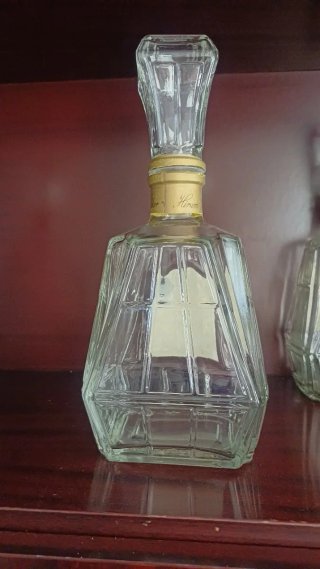 5 Bottiglie Vuote di Whisky Doppia V