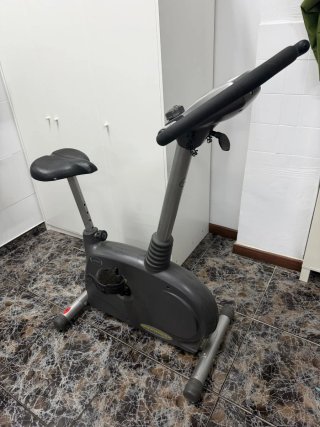 Bicicleta Estática,tiene una mancha en la pantalla