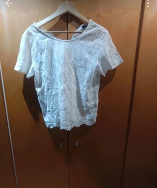 Blusa blanca de encaje