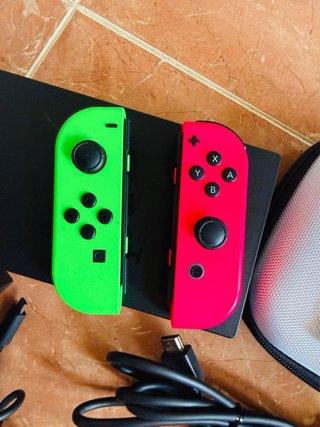 Nintendo Switch Completa + Accesorios + Juegos