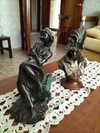 Figuras decorativas de bronce