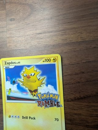 Carta Pokémon Zapdos Rumble