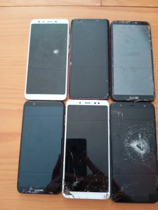 Lote 49 móviles para piezas o colección