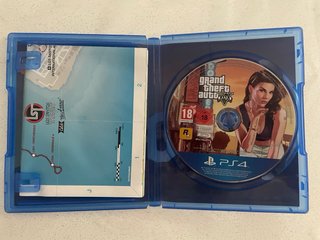 Grand Theft Auto V PS4 con mappa di gioco inclusa