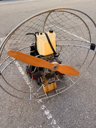 Paramotor y vela