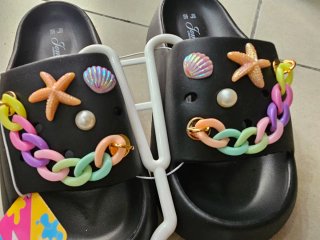 Ciabatte Jomix nere con decorazioni