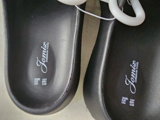 Ciabatte Jomix nere con decorazioni