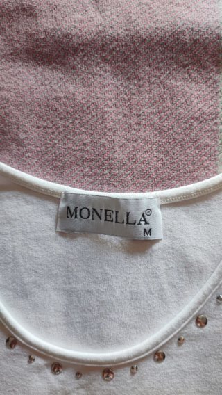 Top Monella nero e bianco con borchie M