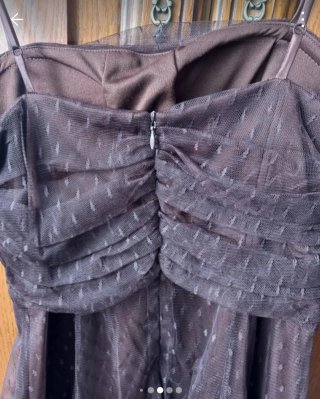 Vestido de tirantes marrón,  de ceremonia