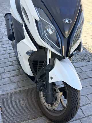 Kymco K-XCT 300i ABS Scooter Maxiscooter