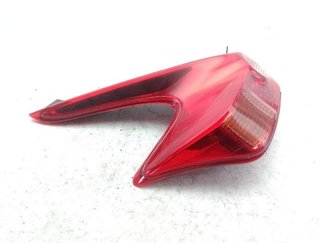 22100450 piloto trasero izquierdo nissan juke f15