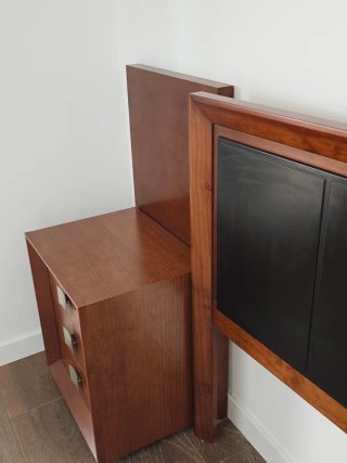 Conjunto cabecero y 2 mesillas madera