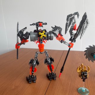 Lego Bionicle 70795 Mask Maker vs. Skull Grinder